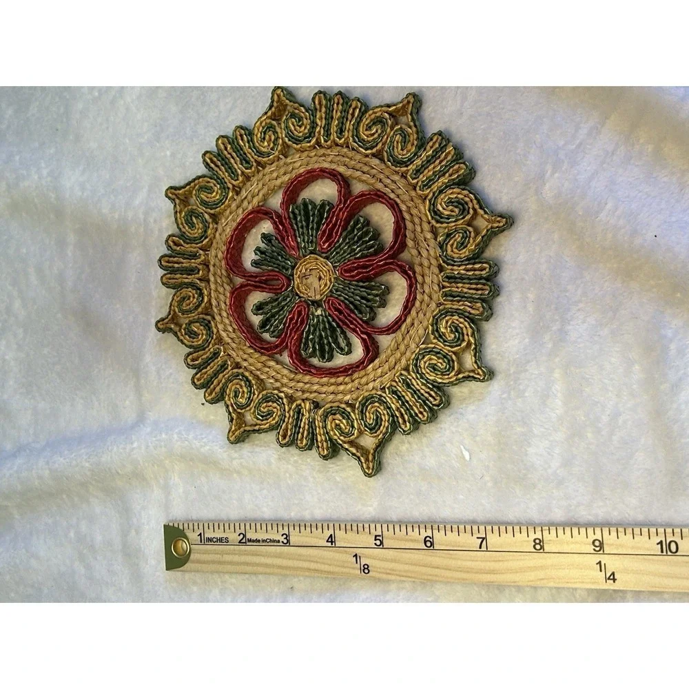 Vintage Woven Straw Trivet Boho‎ Floral Braided Hot Pad Red Green Natural Fiber